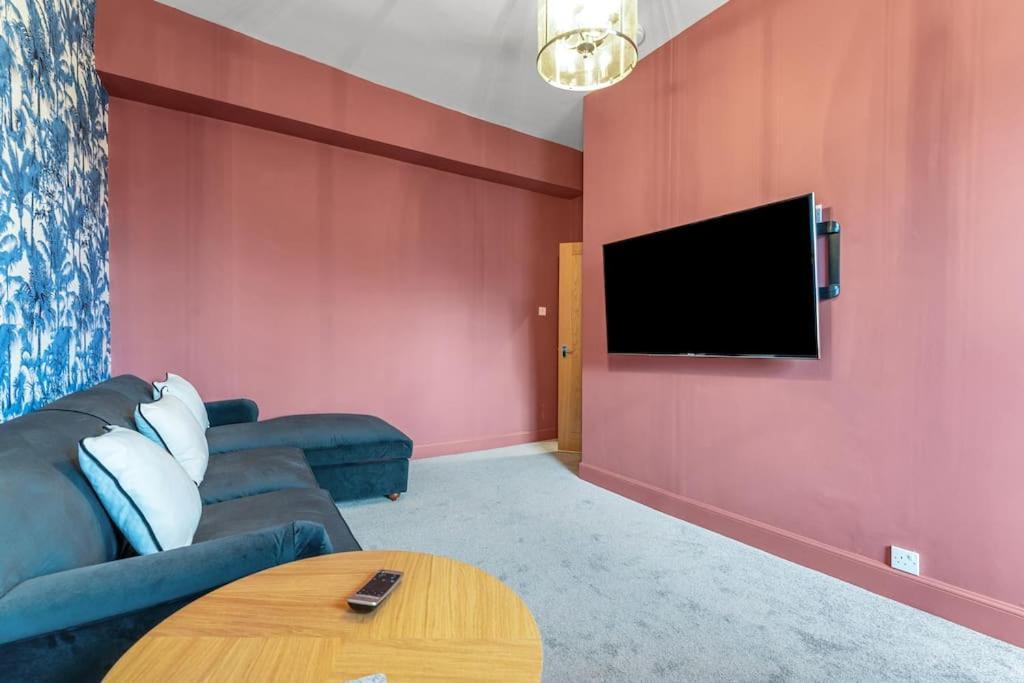 Boutique Modern Royal Mile Apartment Sleeps 4 爱丁堡 外观 照片